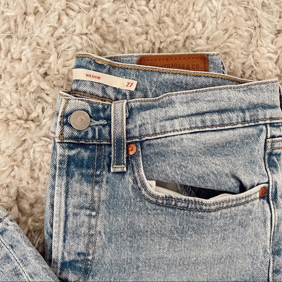 Levi’s pants - Picture 2 of 3